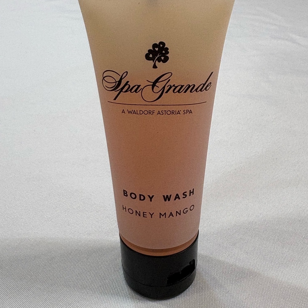 Waldorf Astoria Spa Grande Honey Mango Body Wash